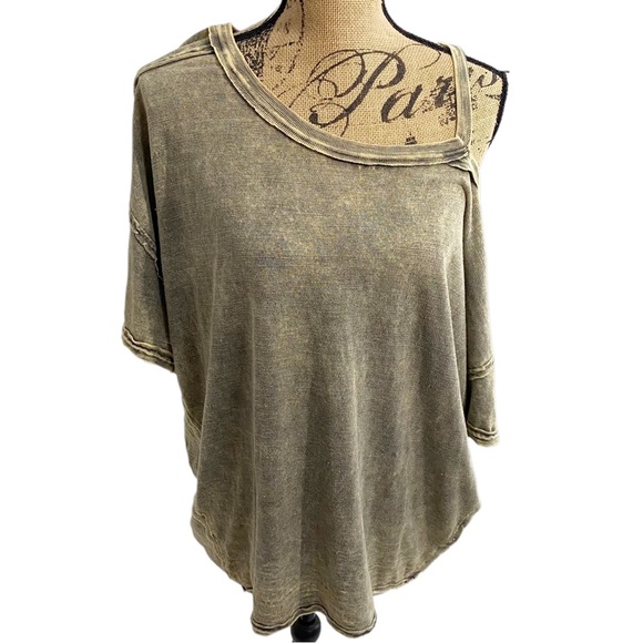 Free People We The Free Army Green Distressed Alex Split Shoulder Tee, Size Med. - Picture 4 of 14